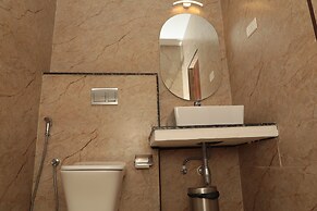 Ellora Hotel
