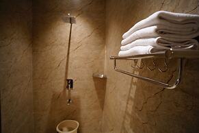 Ellora Hotel