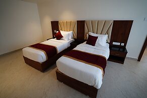 Ellora Hotel