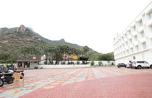 Ellora Hotel