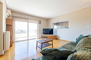 Petralona Dazzling top Floor 2BD AP