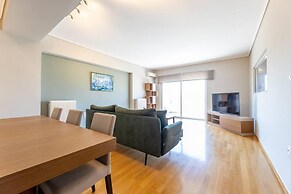 Petralona Dazzling top Floor 2BD AP