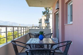 Petralona Dazzling top Floor 2BD AP