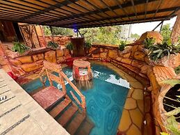 Hotel Golden Hills