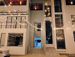 Hotel Golden Hills