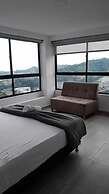 Hotel Golden Hills