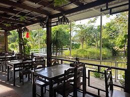 Joyce Garden Hotel
