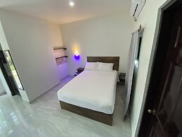 Joyce Garden Hotel