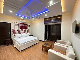 Serene Inn F10
