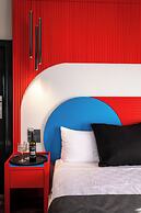 Lucky Monkey Midi Hotel