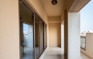 Massive 2 Bedroom with Palm View Balqis