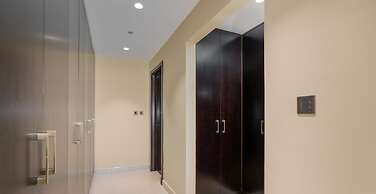 Massive 2 Bedroom with Palm View Balqis