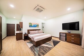 Beachfront Bungalows Hotel