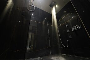 Hotel Millennium