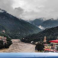 Skyard Hostel & Homestay (Harsil Valley)