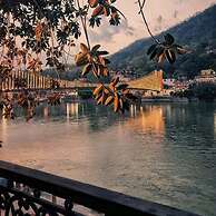 Skyard Hostel & Homestay (Harsil Valley)
