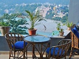 Skyard Hostel & Homestay (Harsil Valley)