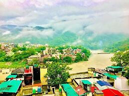 Skyard Hostel & Homestay (Harsil Valley)