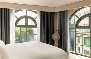 Otis Apartment