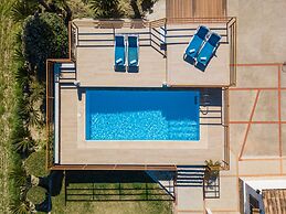 Villa With Private Pool