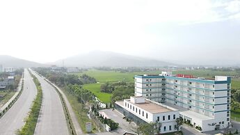 Juna Hotel