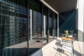 Business Bay Trendy Studio w Pool and Gym