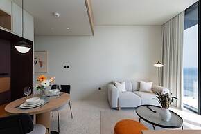 Business Bay Trendy Studio w Pool and Gym