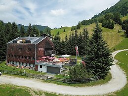 Apartment in Tyrol Near Ski Slopes