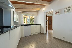 Villa in Central Location