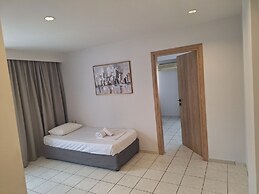 SOHO BLUE city hotel