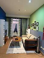 Gramercy 2 bedrooms w Balcony City View