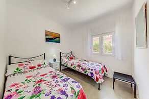 Villa in Puerto Pollensa With Private Pool