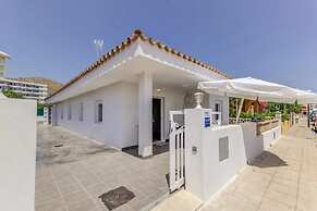 Villa in Puerto Pollensa With Private Pool