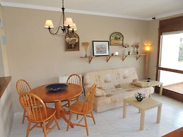 Apartment Near Roses Beach With Pool