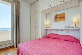 House in Rosas With Waterfront & Beach Nearby