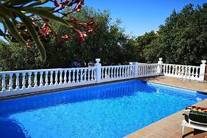 House in Rosas With Waterfront & Beach Nearby