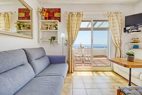 House in Rosas With Waterfront & Beach Nearby