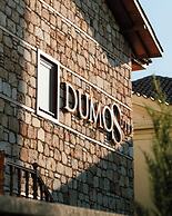 Dumos