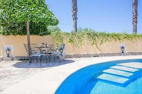 Villa in Pollensa With Private Pool & Views