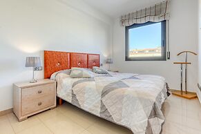 Apartment in Roses by the Beach With Pool