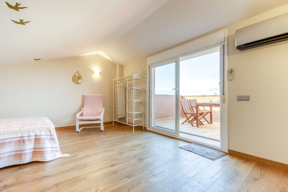 Beautiful Apartment With View