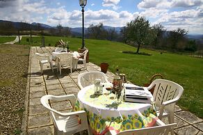 Apartment in Tuscany Near Vineyards