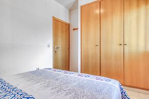 Apartment in Roses With Waterfront Views
