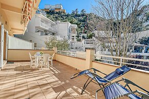 Apartment in Roses With Waterfront Views