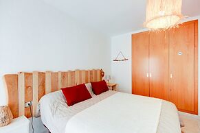 Beachside Stay w/ Pools