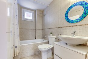 Apartment in Roses Near Sandy Beach
