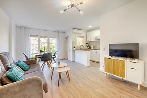 Apartment in Empuriabrava Near Beach