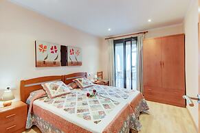 Apartment With Scenic View