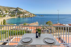 Apartment in Roses Near Canyelles Beach