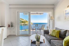 Apartment in Roses Near Canyelles Beach